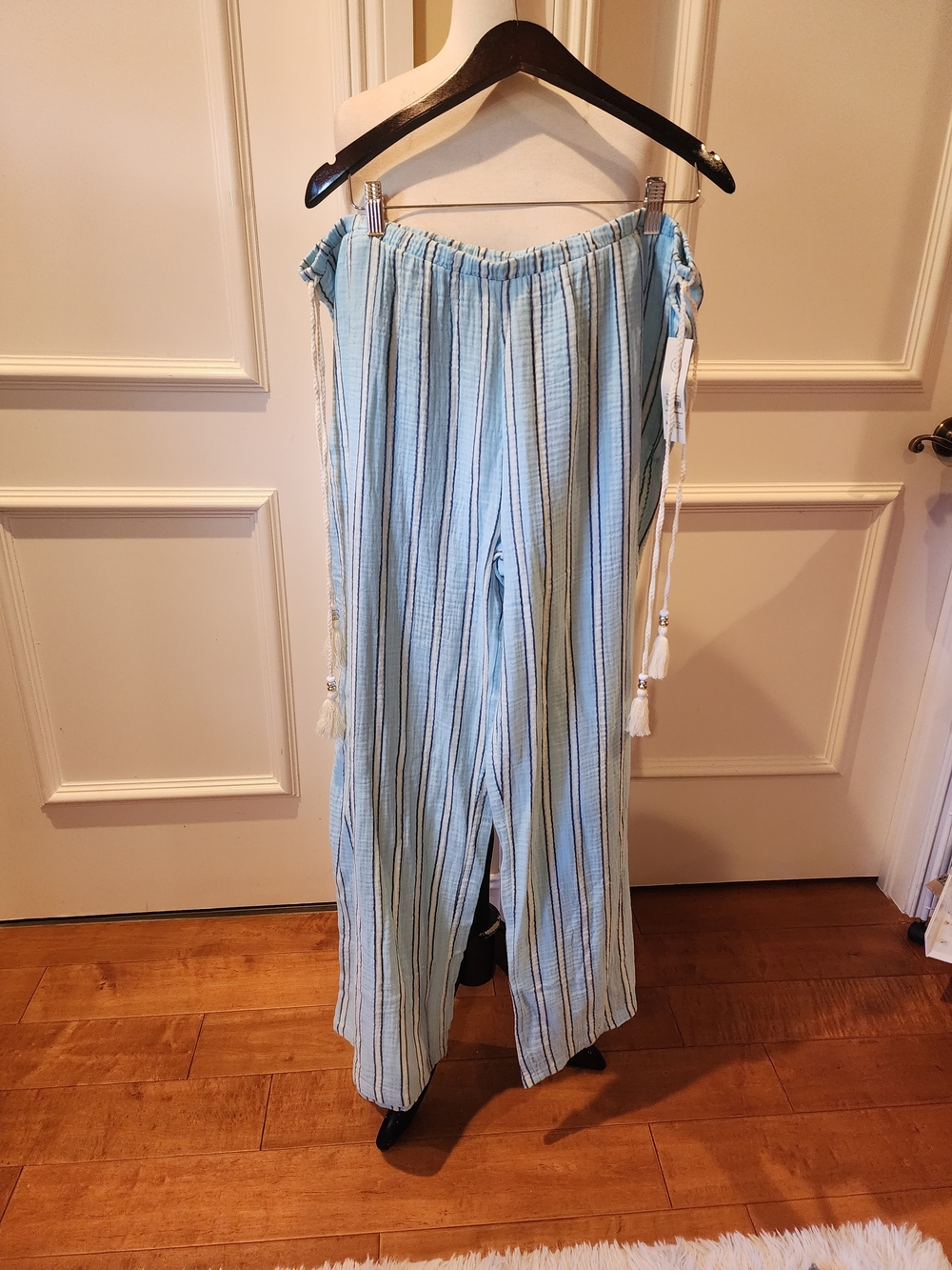 No Boundaries Light Blue Striped Wide-Leg Pants